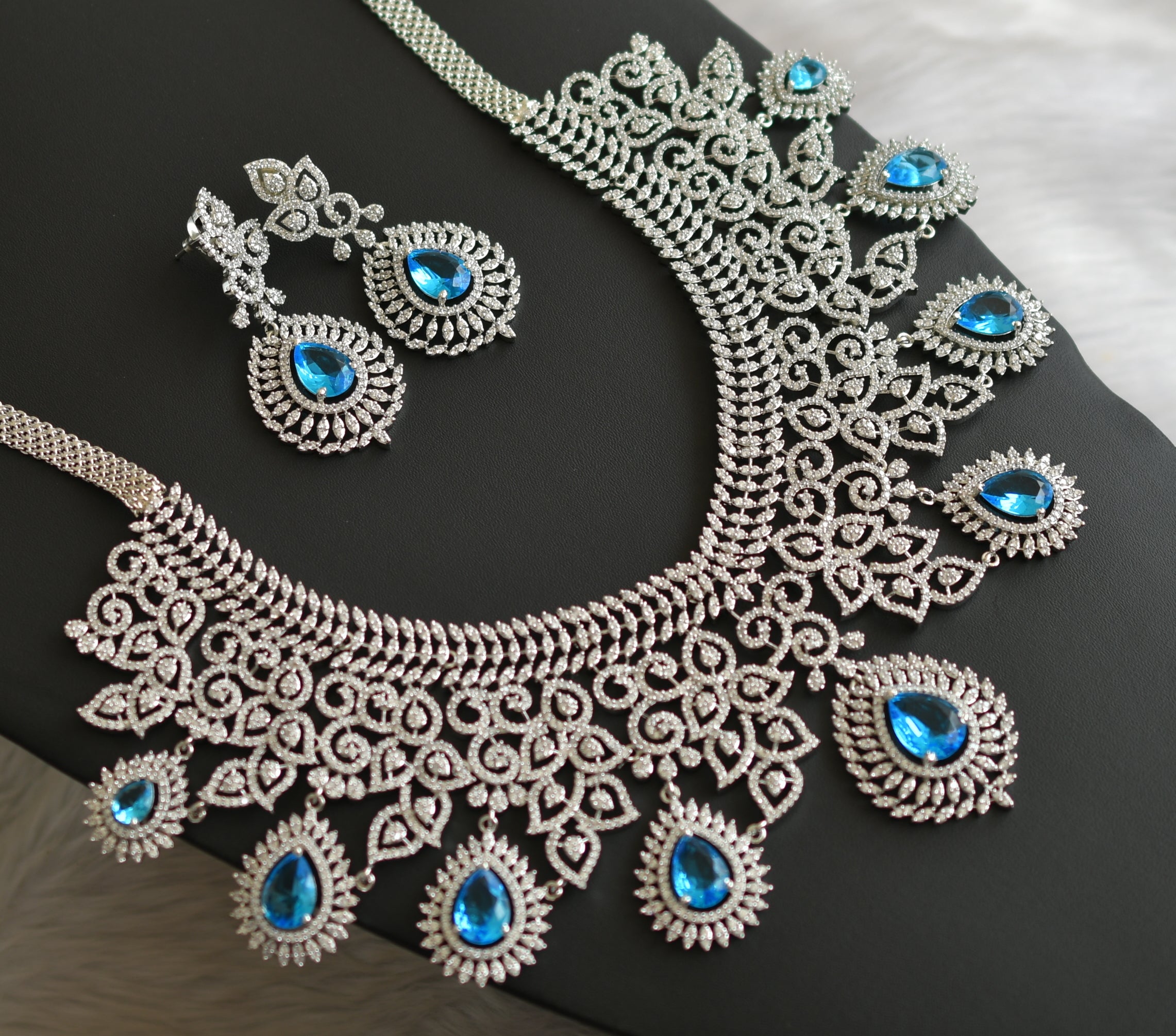 Silver and Blue Colour Hera Necklace Set - directcreate.com